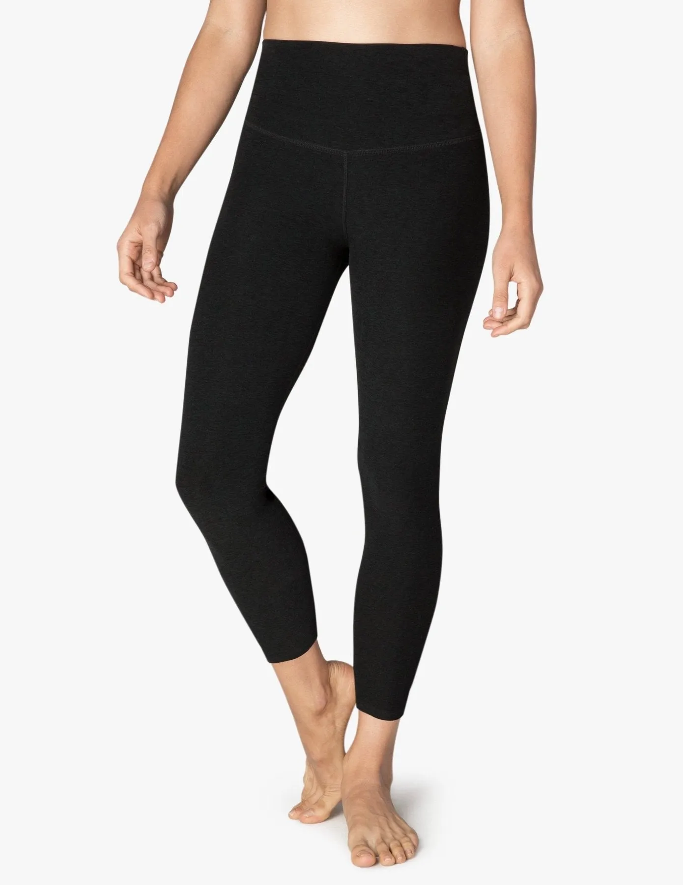 Beyond Yoga High Waist Long Legging - Darkest Night is a fashionable and comfortable yoga legging that can elevate your workout 