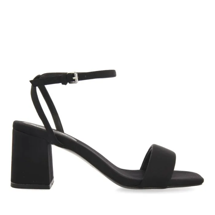 BLACK HEEL SANDALS WITH PADDED STRAP FOR WOMEN GIARRE