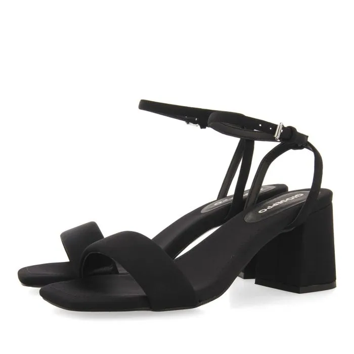 BLACK HEEL SANDALS WITH PADDED STRAP FOR WOMEN GIARRE