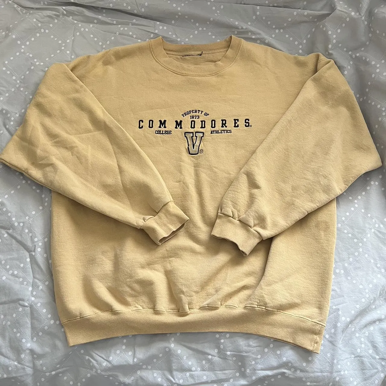 Champion Men's Yellow and Black Sweatshirt