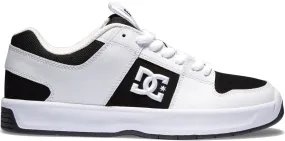 DC Lynx Zero sneakers in white, black, and white color scheme.