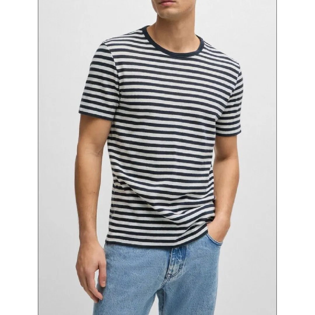 Hugo Boss pullovers - crew neck, striped linen and cotton, perfect for street style.