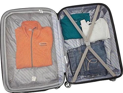 International Traveler - 3 Piece Luggage Set - 