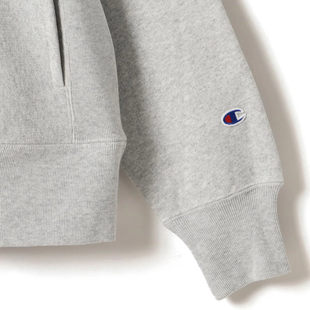 Pilgrim - Champion Reverse Weave Crew - shop online now.