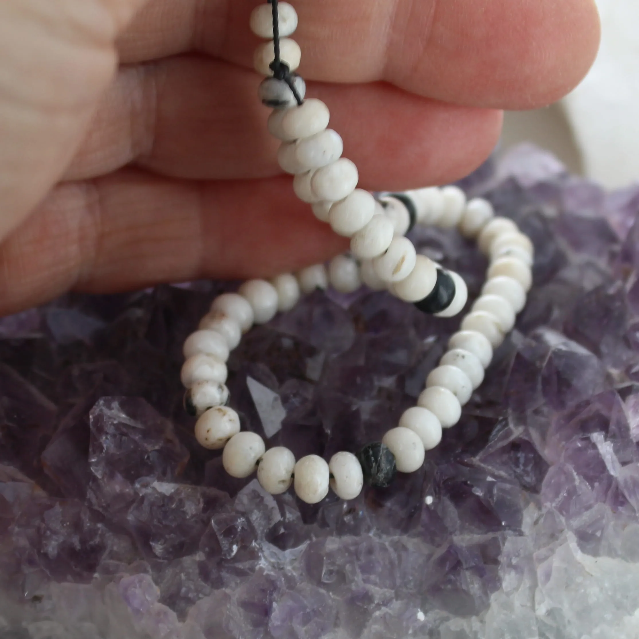 WHITE BUFFALO turquoise 5mm rondelle beads - Nevada - 8-inch strand